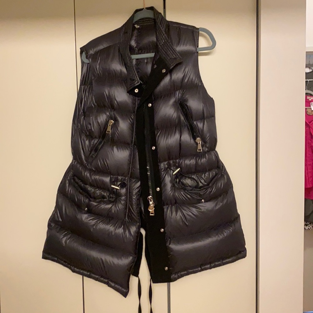 Authentic Moncler vest size 1